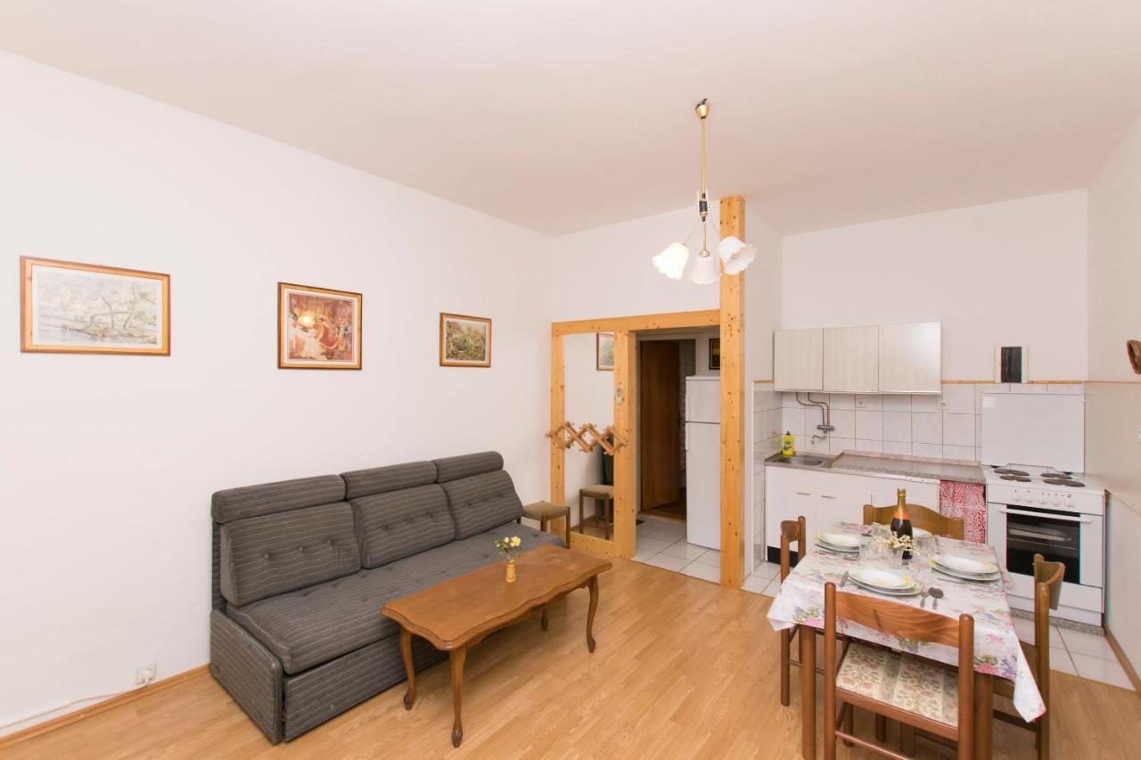 Apartments Amalija Водице Екстер'єр фото